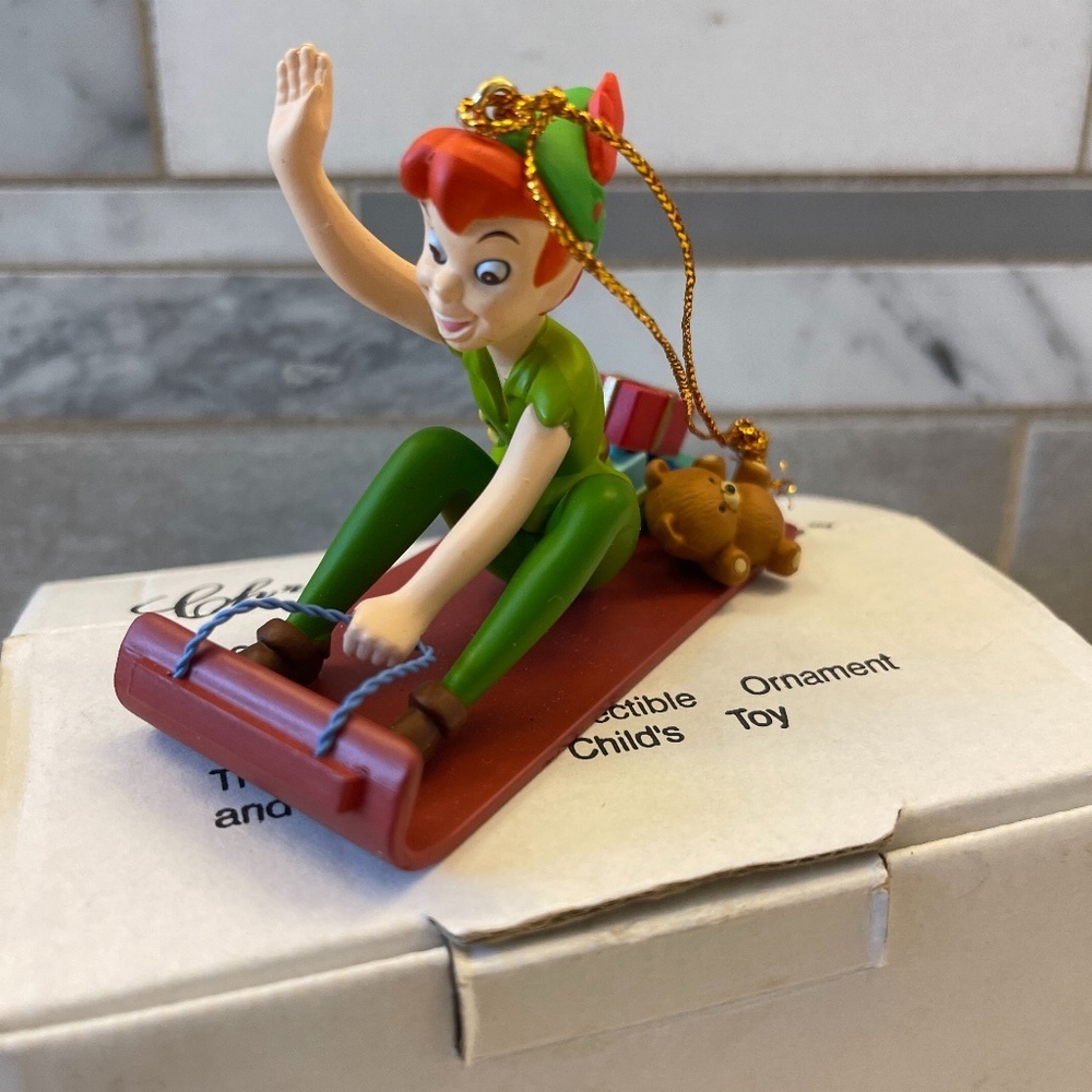Collectible‎ Disney Christmas Magic - 26231 -122- Peter Pan Ornament